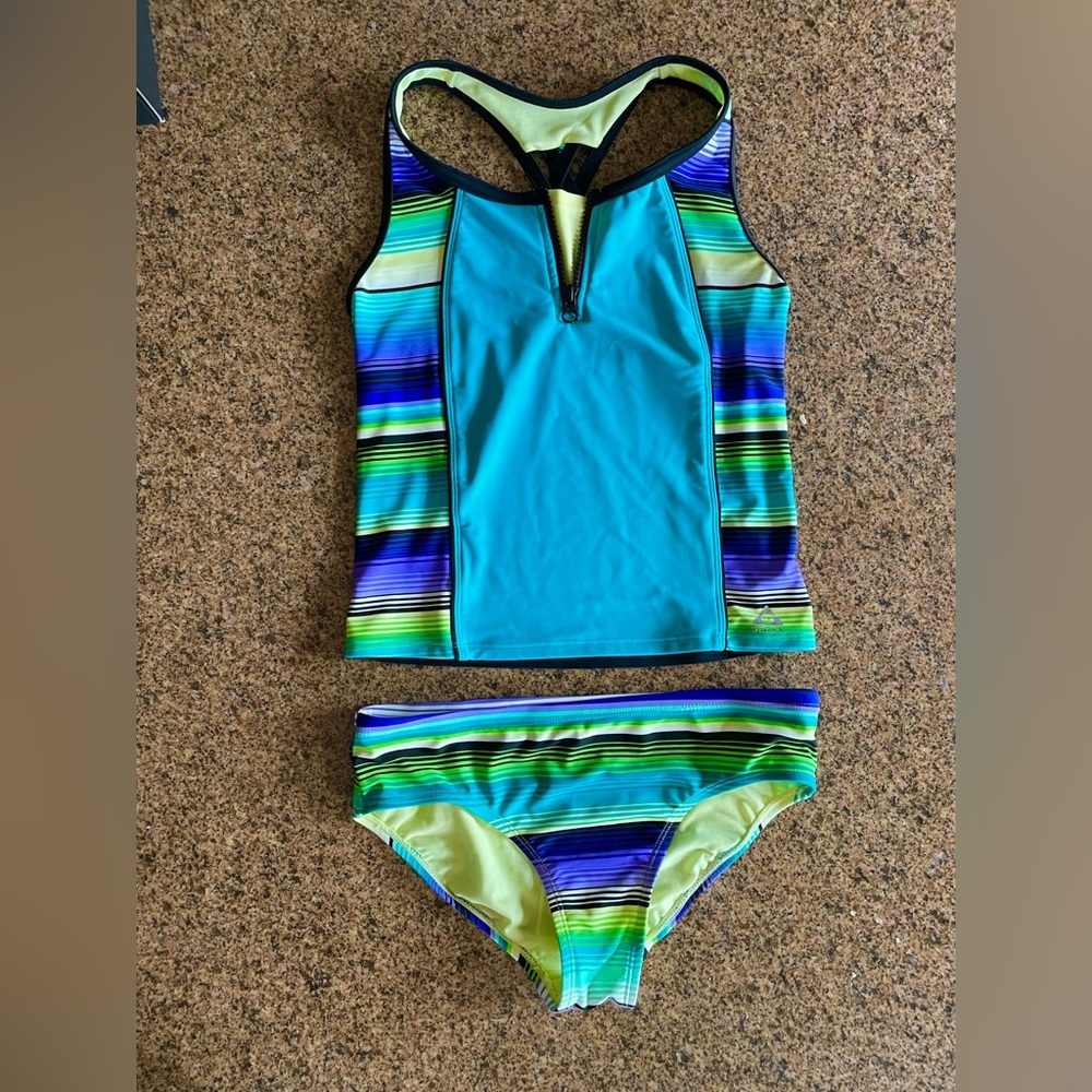 Excellent Condition Girls’ size 14 tankini Gerry brand